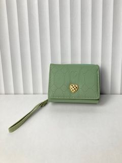 (Kategori: ) berada di . Dikirim oleh lemariprelovednona (ID iklan 1373560262, Gambar 1). Deskripsi: .