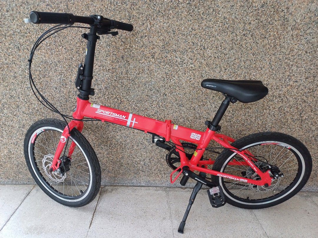 Folding bike (Category: Bicycles) located in Manila. Submitted by cly08 (Listing ID 1373520595, Image 1). Description: Sportsman Folding Bike 20" wheel size, disc brake, alloy frame & rims.