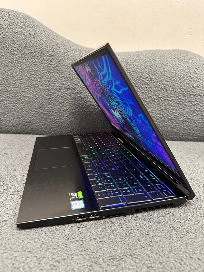 GALLERIA i7 9750H 32GB RTX 2070 Nvme 256 GALLERIA電競機