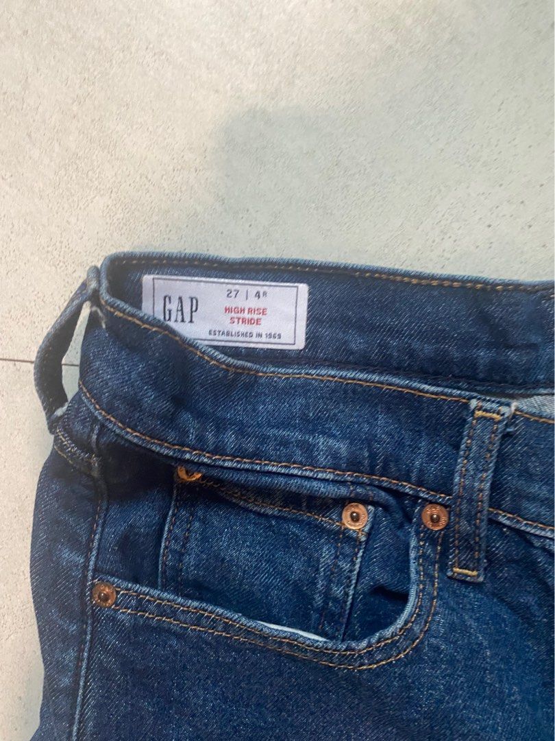Gap Baggy Maong Pants (Original) (Category: Jeans) located in Manila. Submitted by joren_g (Listing ID 1373413518, Image 3). Description: Negotiable Price, Paco Manila Location.