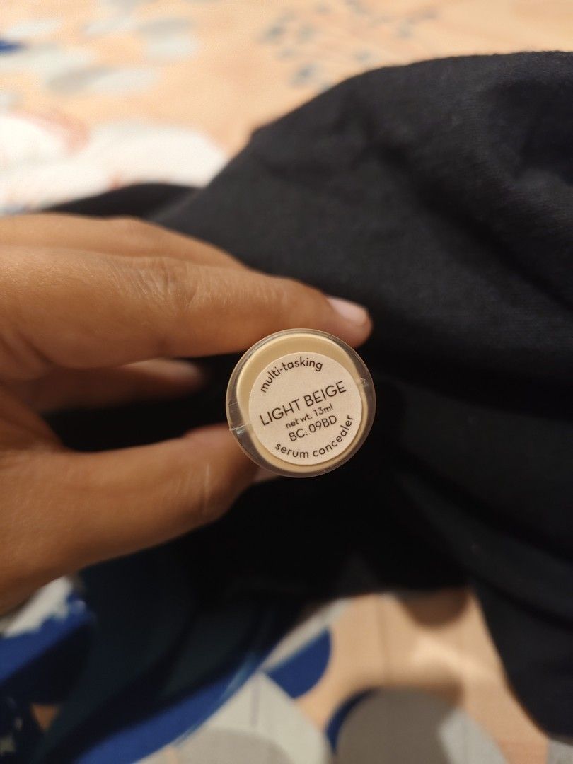 Happy Skin Multi- Tasking Serum Concealer (Light Beige) (Category: Makeup) located in Davao. Submitted by dlfontanilla (Listing ID 1373515986, Image 2). Description: Happy Skin Multi- Tasking Serum Concealer Shade: Light Beige Used it para magswatch lang, kaso hindi talaga match sa skin tone ko :(.