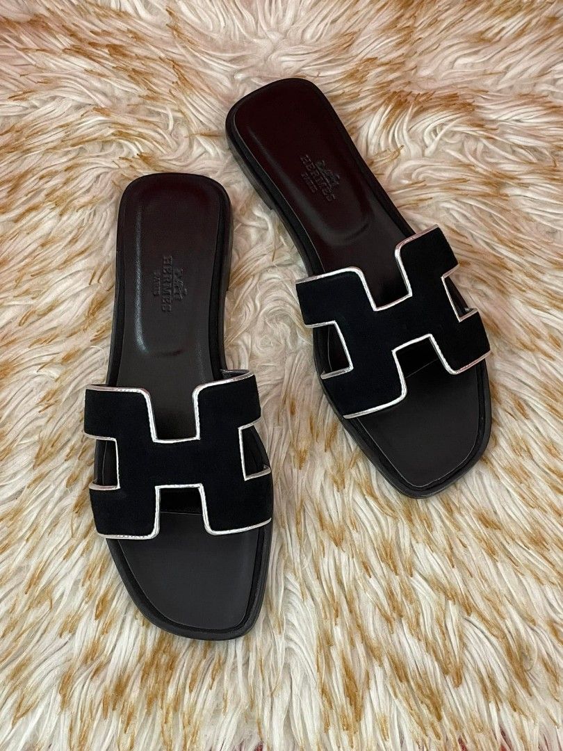 Hermes Oran Authentic💯🇯🇵 (Category: Sneakers & Footwear) located in Davao. Submitted by signatureshoesandbags (Listing ID 1373556504, Image 3). Description: Size EU 38 / US 7.5 / 25cm 👩🏻 With generic dustbag only.