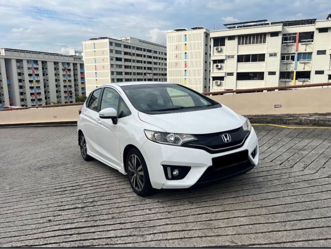 Honda Jazz 1.5 RS LX (A)628864061132821115