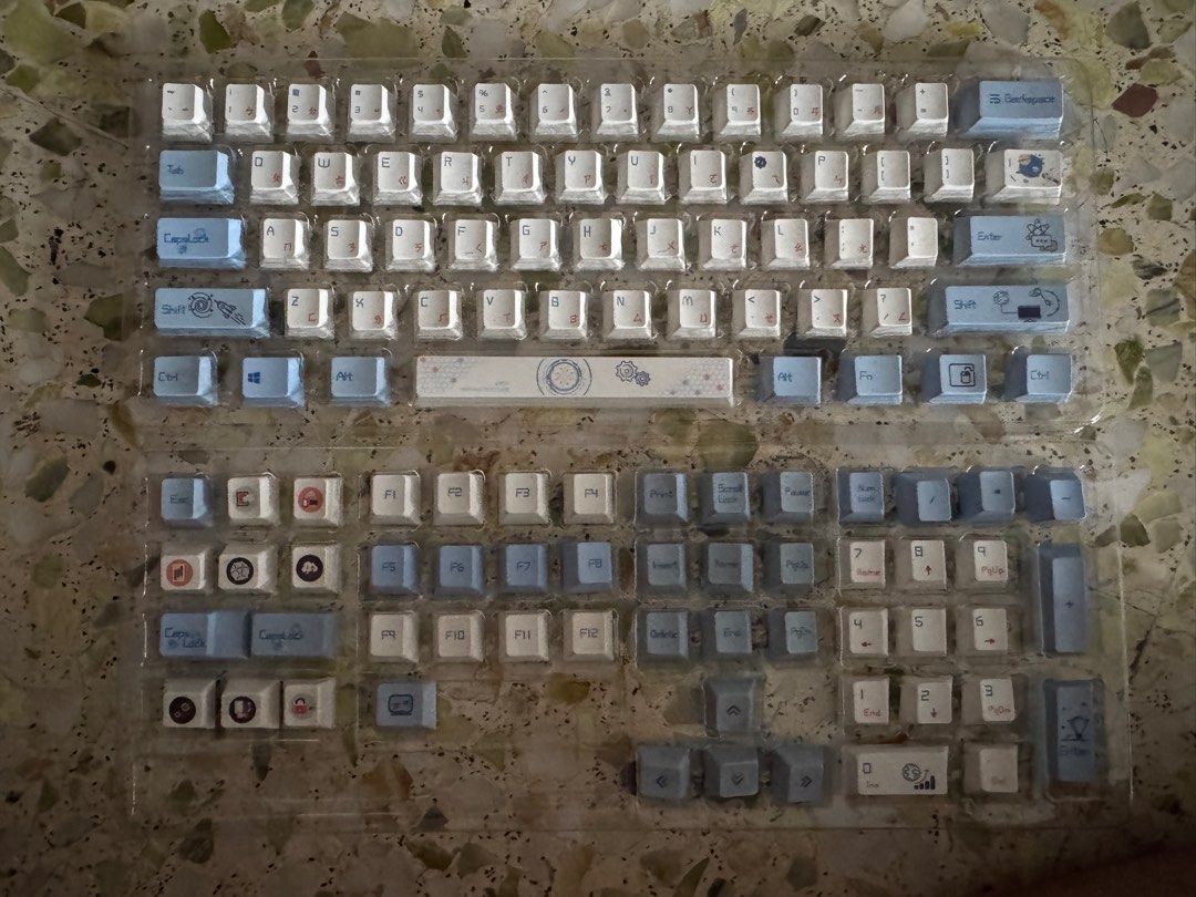 Keyboard Keycaps (Category: Computer Keyboard) located in Singapore. Submitted by peanut10 (Listing ID 1373559081, Image 1). Description: Still in good condition and willing to travel to deal. Techy vibe keyboard caps Open to negotiation .