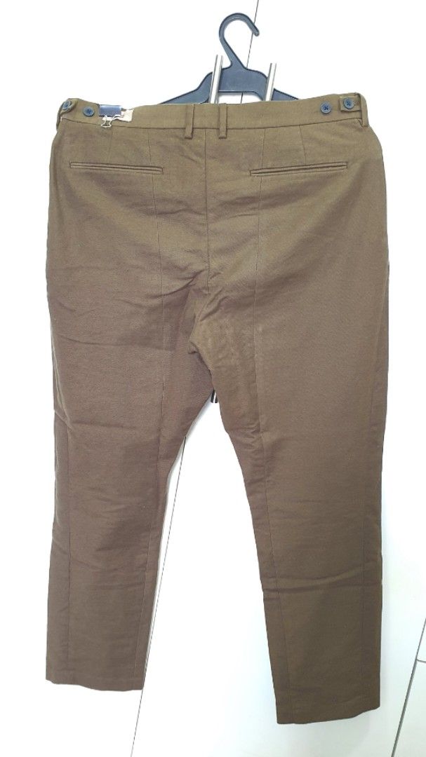 Initial Gentleman (Category: Trousers) located in Manila. Submitted by happy.we.go (Listing ID 1373414284, Image 2). Description: size 32-34Waistline.