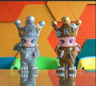 13DE MARZO x INSTINCTOY 001 Crystal Erosion Vinyl Designer