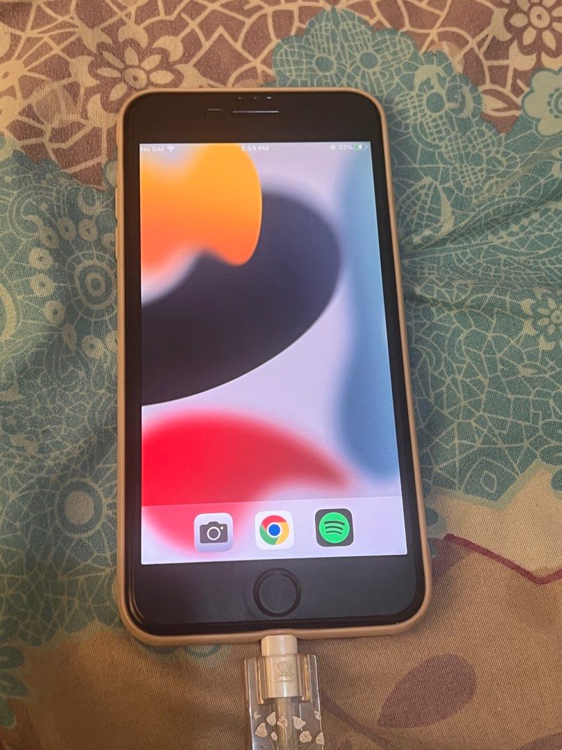 iPhone 7 Plus 32GB Black + protector & case (Category: iPhone 7 Series) located in Manila. Submitted by jovalbarez (Listing ID 1373459470, Image 1). Description: Refer to pic for minor flaws and other info. Original box and accessories no longer available. Inclusions: - case - matte screen protector (installed) - back protector (installed) RFS: Di na masyado ginagamit kahit as spare phone..