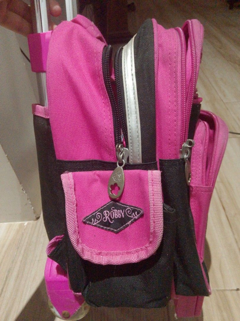 Kids trolley bag robby rabbit Small (Category: Babies & Kids Fashion) located in Guagua. Submitted by lavieestviah (Listing ID 1373522414, Image 3). Description: 💗↘️Marked down FREE SHIPPING BEST FOR PRE-k and Kinder 1 and 2 with 5books and few notebooks. 💕lunchbag Included 💕with minor Flaws 💕Good trolley wheels 💕Plus 1 Free of any lunchbags school listings Hello mommies and sis! 💖Selling my daughters preloved ... Ranging from: ➡️Brand new 