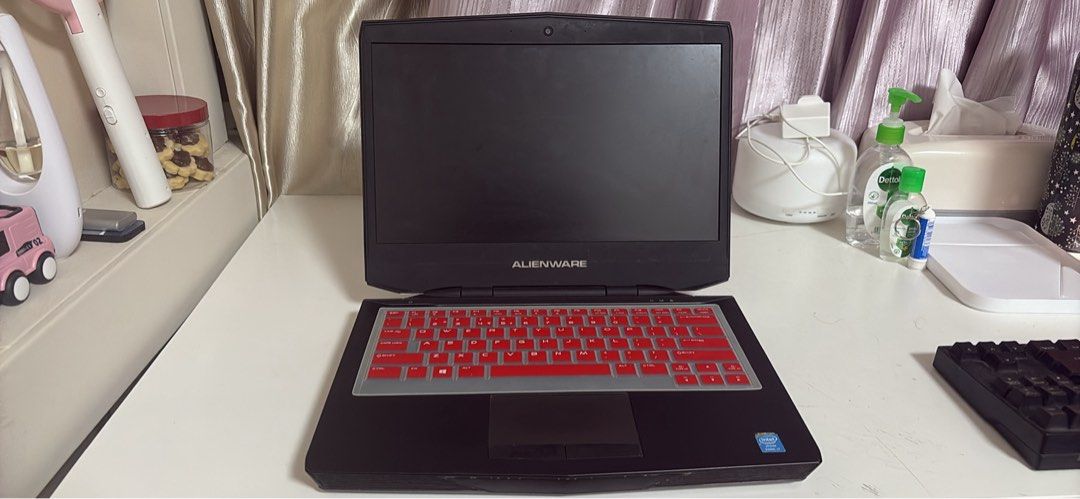 Laptop (Category: Laptops & Notebooks) located in Singapore. Submitted by kaur__ (Listing ID 1373557462, Image 1). Description: Alienware 14 NVIDIA GeForce GTX 765M with 2GB GDDRS Intel Core i7 -4700MQ Gaming laptop - can use for normal usage too . Windows 10 Working well but need to connect charger all the time when it is switched on , other than that it’s perfectly good . Coming with charging cable and laptop only Negotiable .