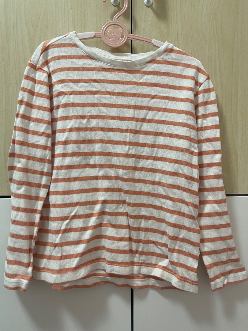 由 x7641272658 (刊登 ID 1373424637，圖片 2) 提交，位於 高雄市 (Kaohsiung) 的 Lativ長袖條紋上衣五件一組 (類別：嬰兒及兒童流行時尚)，說明：尺寸130。