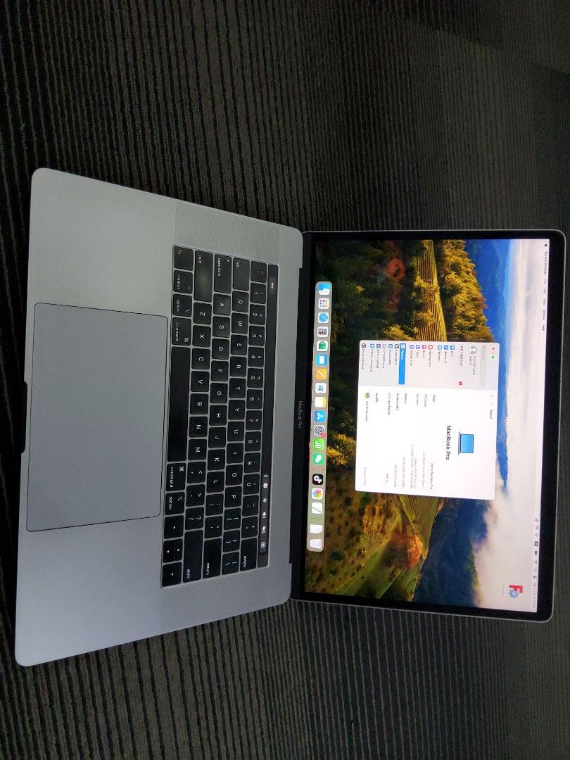 MacBook pro A1990 (Category: Laptops & Notebooks) located in Singapore. Submitted by sb250 (Listing ID 1373500056, Image 2). Description: .