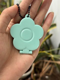 (Category: ) located in . Submitted by beautyloversph (Listing ID 1373438783, Image 1). Description: .