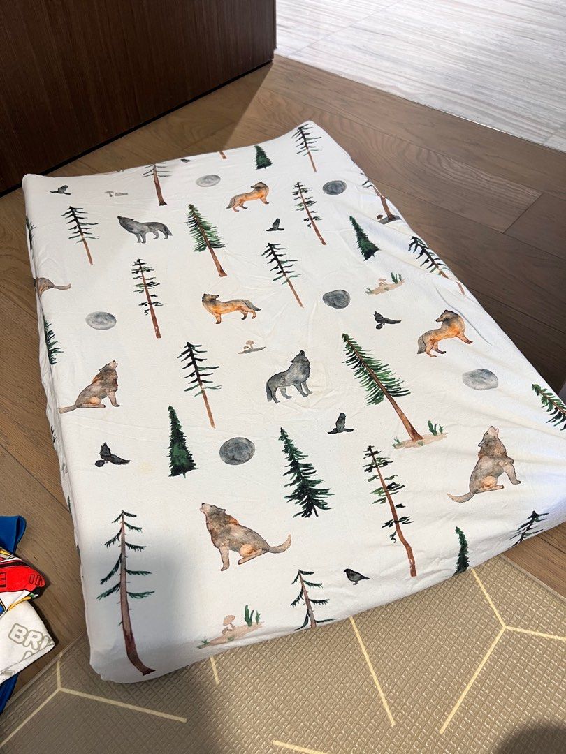 Mothercare changing table with covers (Category: Changing Tables & Stations) located in Singapore. Submitted by cherrier (Listing ID 1373426101, Image 1). Description: 100% cotton covers to switch around Two covers from snuggle hunny (organic cotton) One cover from Mothercare .