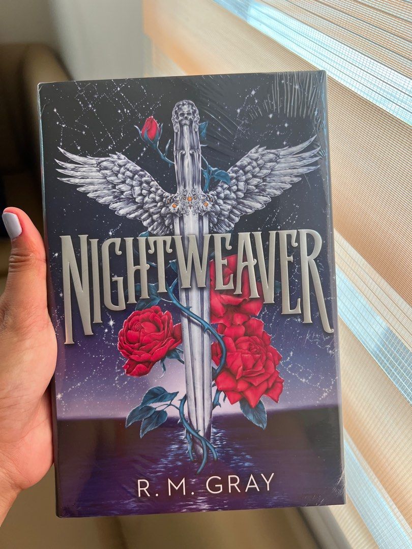 Nightweaver Deluxe Copy HB (Category: Storybooks) located in Naic. Submitted by stabarding (Listing ID 1373452827, Image 1). Description: .