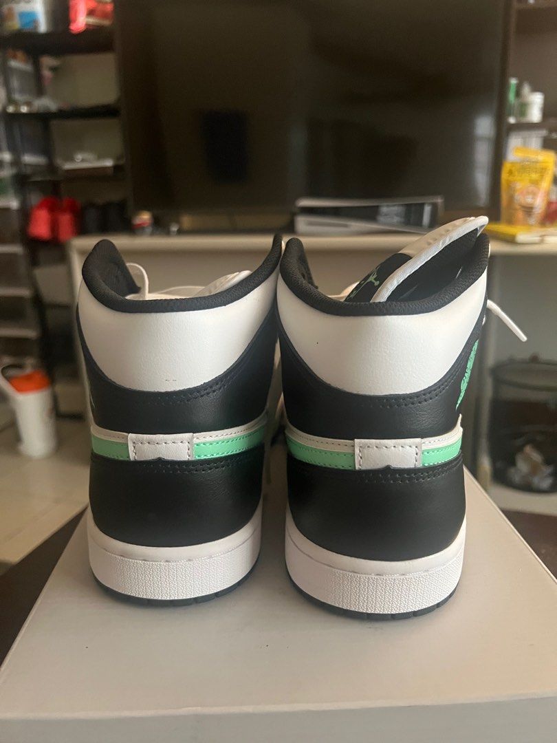 RUSH Nike Jordan 1 mid green glow (Category: Sneakers) located in Manila. Submitted by psellsss (Listing ID 1373469997, Image 2). Description: Nike Jordan 1 green glow Size 11 Bought in Korea november 2024 Brand new never used Comes with og box No receipt rfs: decluttering mop: gcash loc: QC buyer pays for shipping Thank you!.