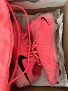 (Category: ) located in . Submitted by yungstroker (Listing ID 1373464625, Image 1). Description: .