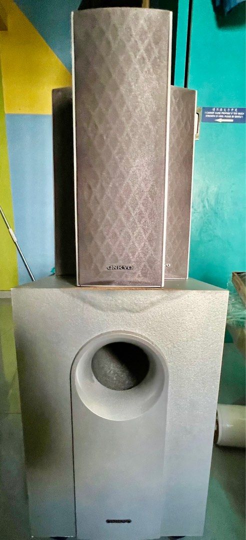 ONKYO SPEAKERS 5.1