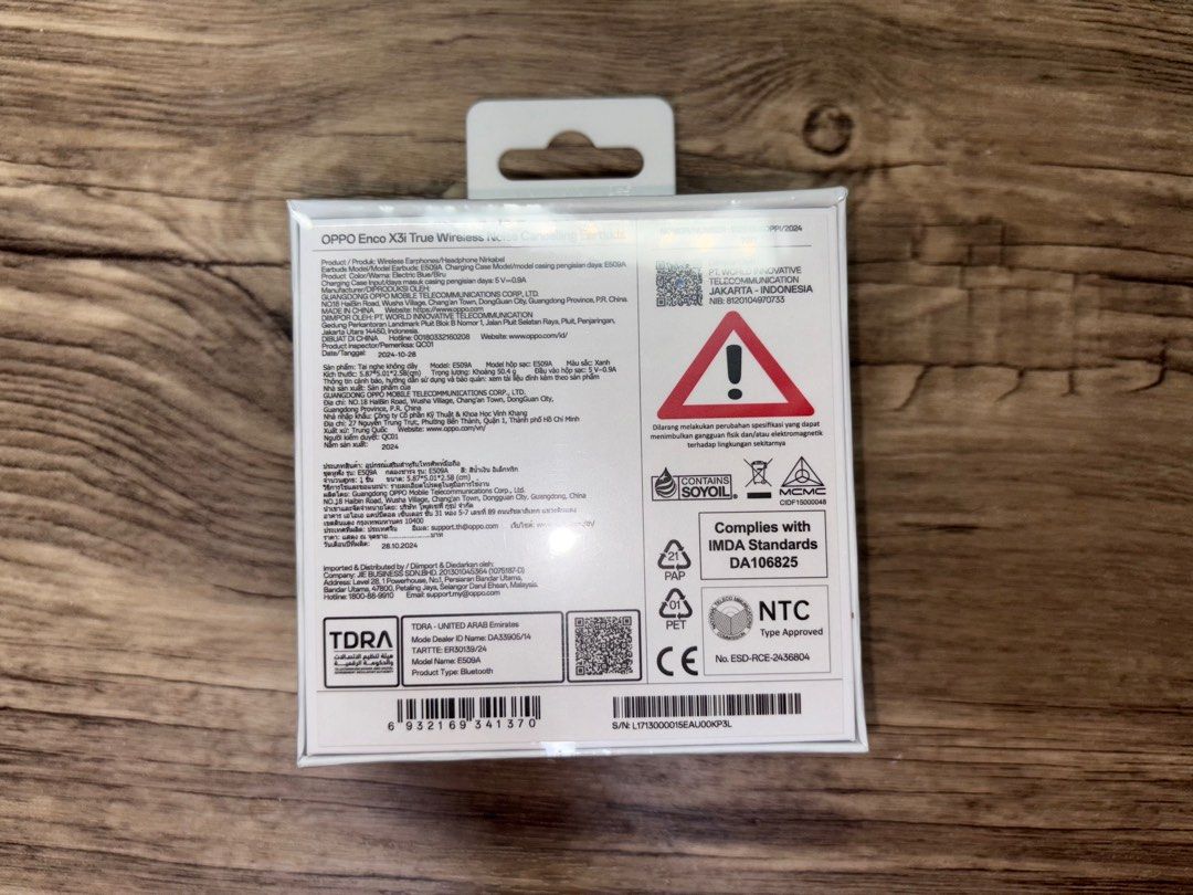 OPPO Enco X3i True Wireless Earbuds (Category: Earphones) located in Singapore. Submitted by no___trades___ (Listing ID 1373545660, Image 2). Description: Brand new OPPO Enco X3i in Blue, 100% authentic. 🔒 Sealed in box, never opened 🛡️ Full warranty starts upon activation 🎧 Hi-Res Audio Certified, LDAC support, ANC (Active Noise Cancellation), and crystal-clear call quality 📦 Includes: • Charging case • Earbuds (Left & Right) • USB-C chargin