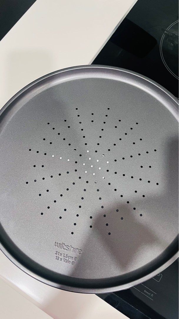 Pizza pan- 31*1.5cm (12*1/2 in)
