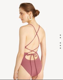 (Category: ) located in . Submitted by skinnysticksells (Listing ID 1373475448, Image 1). Description: .