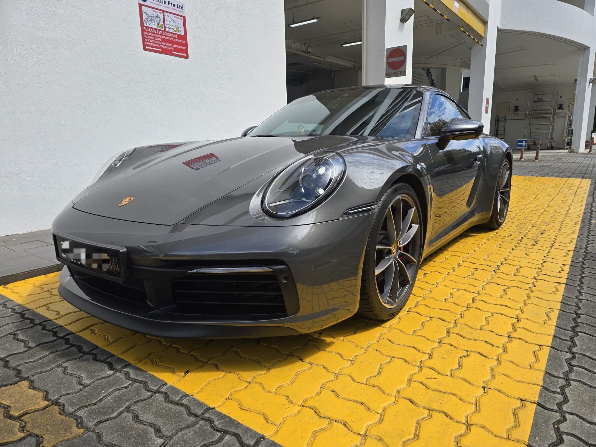 PORSCHE 911 CARRERA S AUTO (Category: Used Cars) located in Singapore. Submitted by europerformance (Listing ID 1373533489, Image 2). Description: Call Kenny 91762288 to view now! Low mileage. Car in pristine condition! Regularly serviced, all wear & tear done up. Always parked under shelter! Trade in welcomed! Flexible loan available to suit your needs. Don't commit to others before viewing this beauty! Features: 3.0L Twin-Turbo Flat 6 Engine. 8