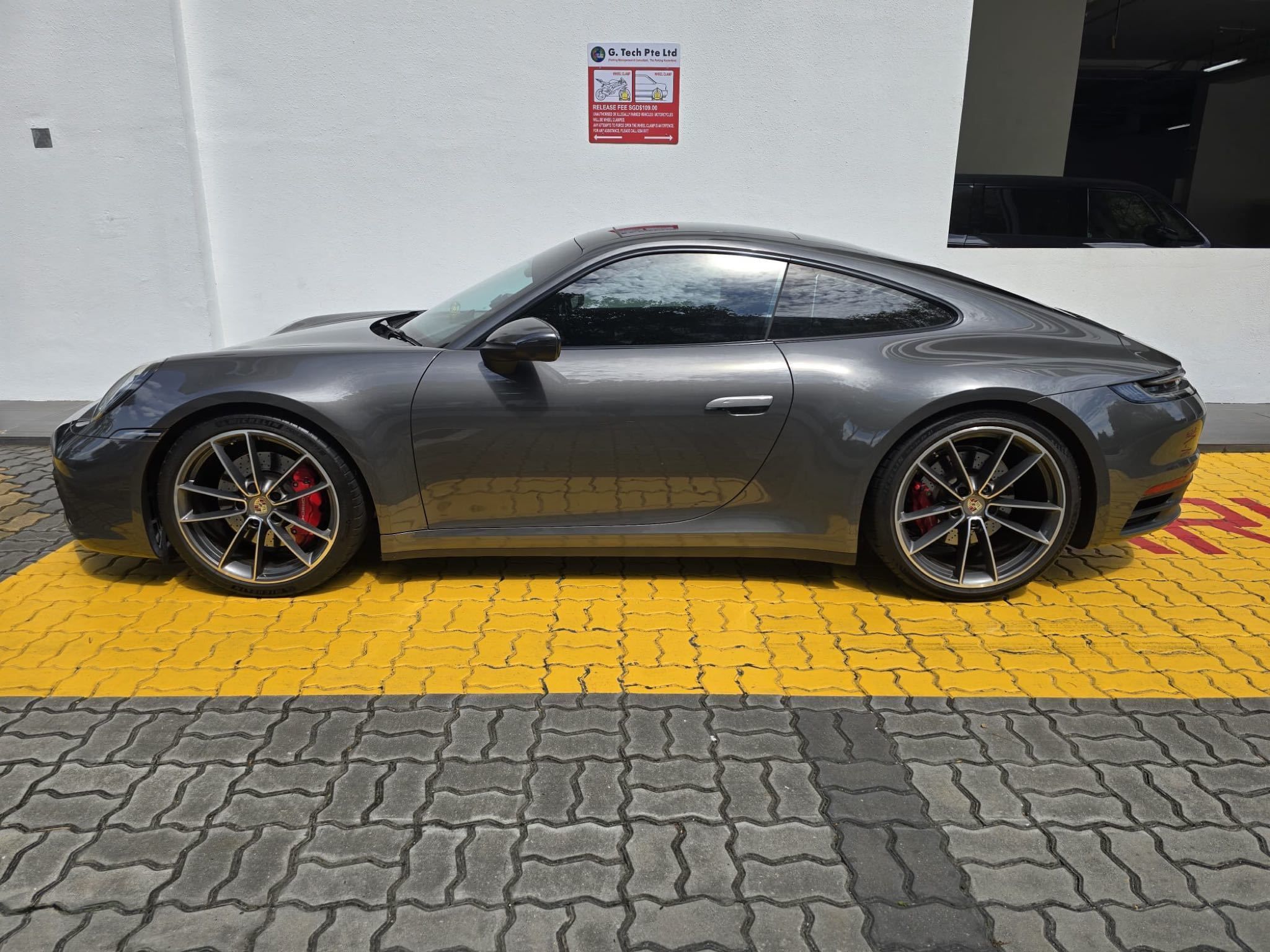 PORSCHE 911 CARRERA S AUTO (Category: Used Cars) located in Singapore. Submitted by europerformance (Listing ID 1373533489, Image 3). Description: Call Kenny 91762288 to view now! Low mileage. Car in pristine condition! Regularly serviced, all wear & tear done up. Always parked under shelter! Trade in welcomed! Flexible loan available to suit your needs. Don't commit to others before viewing this beauty! Features: 3.0L Twin-Turbo Flat 6 Engine. 8