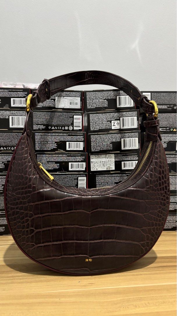 Preloved JW Pei Carly Shoulder bag (Category: Cross-body Bags) located in Cagayan de Oro. Submitted by jillybeanzz (Listing ID 1373472558, Image 1). Description: Preloved JW Pei Carly shoulder bag in Croc Lightly used .