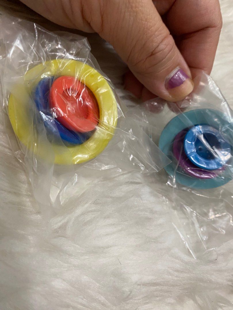 Rubber popper set (Category: Kids Toys) located in Manila. Submitted by eileensshoponlineshop (Listing ID 1373449768, Image 2). Description: .