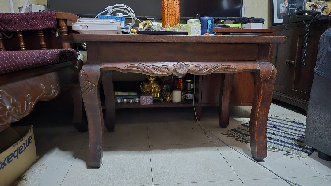 Small Center Table (mahogany) (Category: Tables & Sets) located in Manila. Submitted by preownedddd (Listing ID 1373401008, Image 1). Description: height 78 cm Lapad 46 cm length 100 cm.