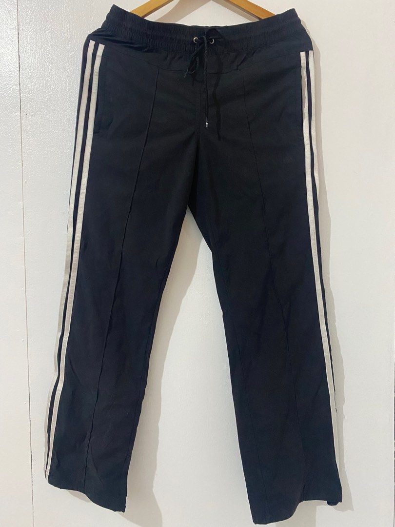 Sweat pants (Category: Other Bottoms) located in Las Pinas. Submitted by aaacollection (Listing ID 1373422251, Image 1). Description: Original Adidas Bought from Japan.