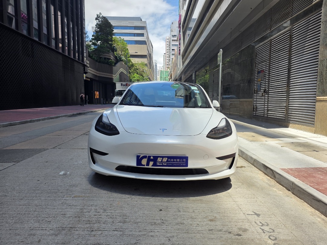 Tesla Model 3 SR Auto62863126063362111