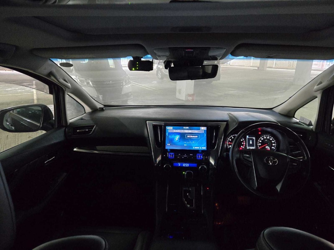 Toyota VELLFIRE 2.5 Auto62863173334531114