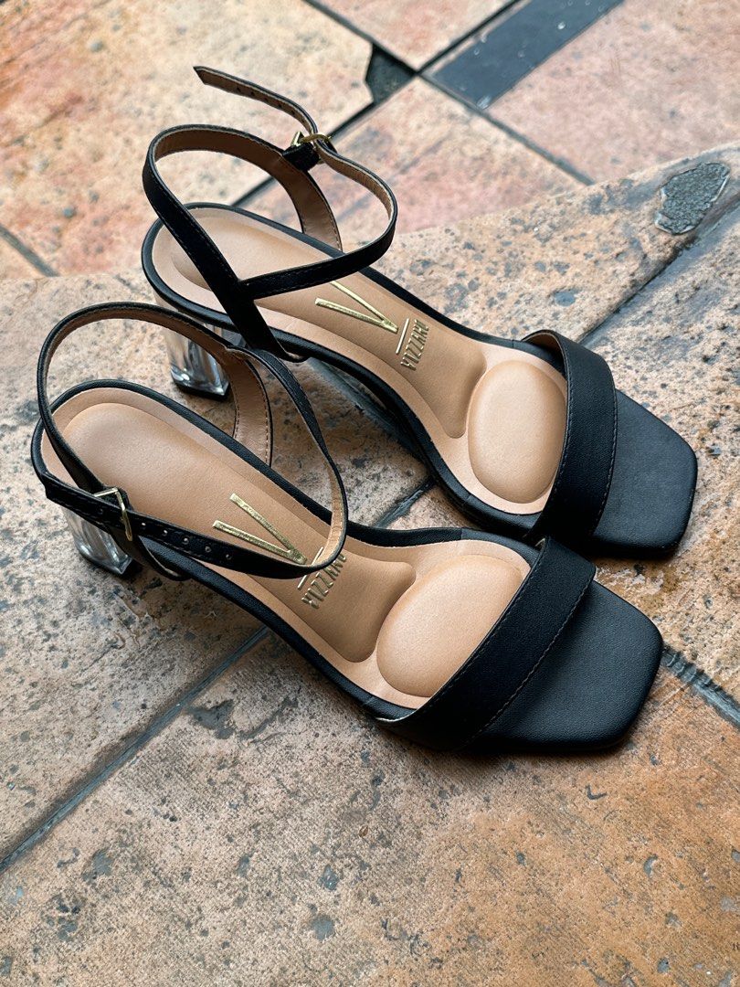 VIZZANO Black Strap Heels (Category: Heels) located in Quezon City. Submitted by nikoabl (Listing ID 1373510927, Image 3). Description: Used once Original Price: 3,000 Black heels Pumps Stiletto Not gucci Not prada Not aztrid .