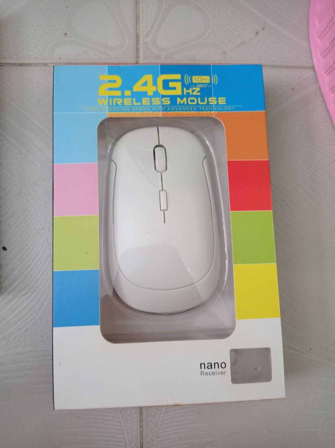 Wireless Mouse (Category: Computer Parts) located in Singapore. Submitted by qsaminah (Listing ID 1373447538, Image 1). Description: .
