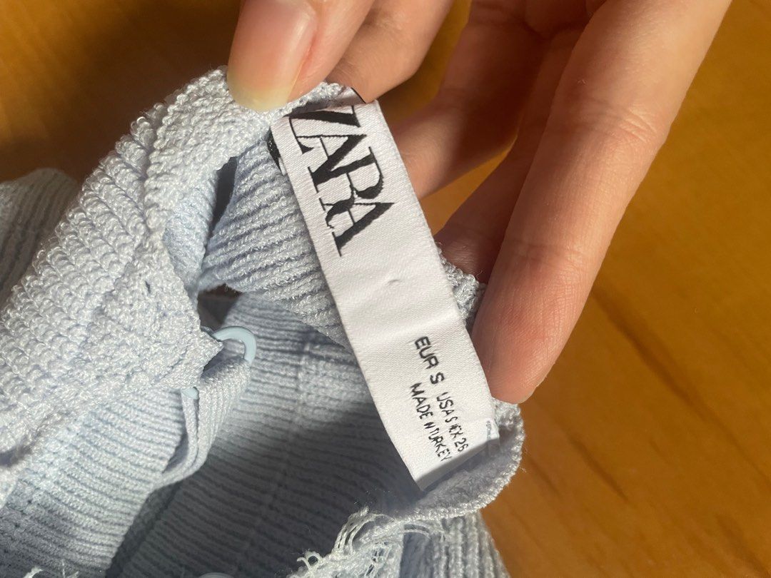 Zara powder blue knitted bralette (Category: Others Tops) located in Muntinlupa City. Submitted by fufuwee (Listing ID 1373400715, Image 3). Description: Knitted bralette super lightweight. will give you a free F21 bralette of the same colour when purchased.
