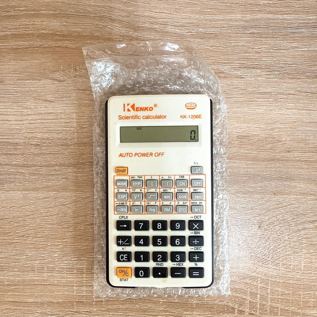 由 ming79120 (刊登 ID 1373581140，圖片 1) 提交，位於 新北市 (New Taipei) 的 工程計算機 (類別：電腦)，說明：台科大工程型計算器 型號：KK-1206E 功能正常，附說明書。