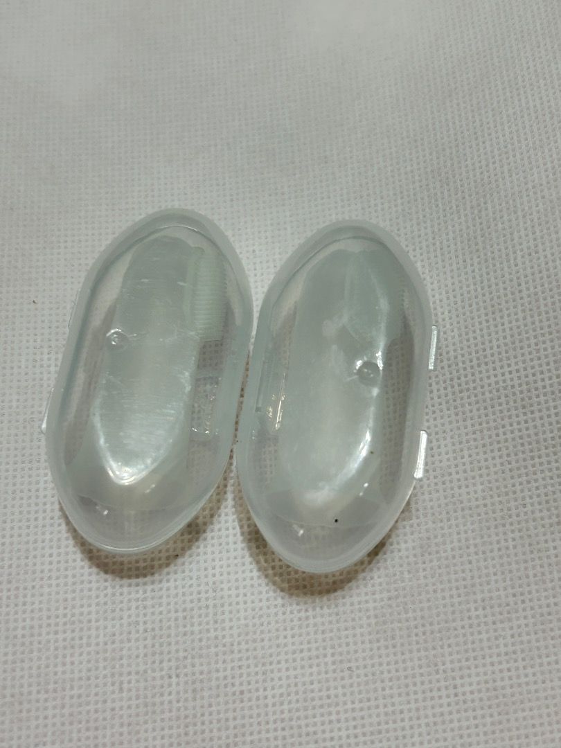 由 lin1988a00262 (刊登 ID 1373622022，圖片 2) 提交，位於 台北市 (Taipei) 的 嬰兒口腔清潔用品 (類別：奶嘴)，說明：兩入 。