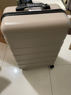 由 ckigiler (刊登 ID 1373716260，圖片 1) 提交，位於 的 (類別：)，說明：。