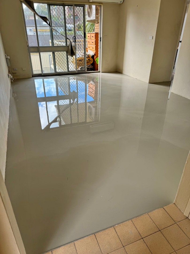 💫 budget friendly Cement screeding and self leveling service/Epoxy flooring/grouting service/62863093777667111