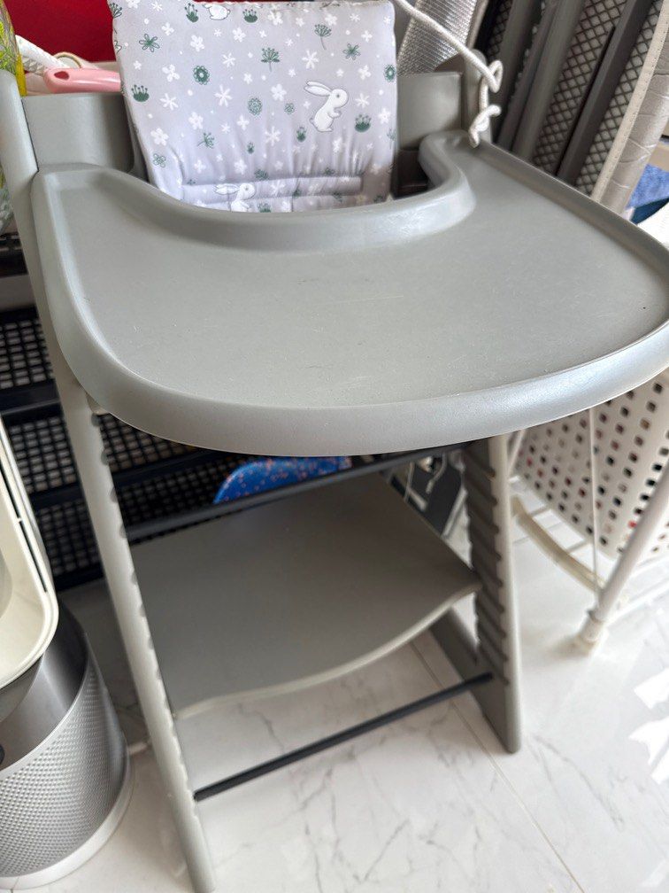 Baby Chair (Grey) (Category: Kids' Tables & Chairs) located in Singapore. Submitted by lulala38 (Listing ID 1373648785, Image 1). Description: Self collection only .