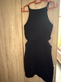 (Category: ) located in . Submitted by cheapcheap (Listing ID 1373658576, Image 1). Description: .