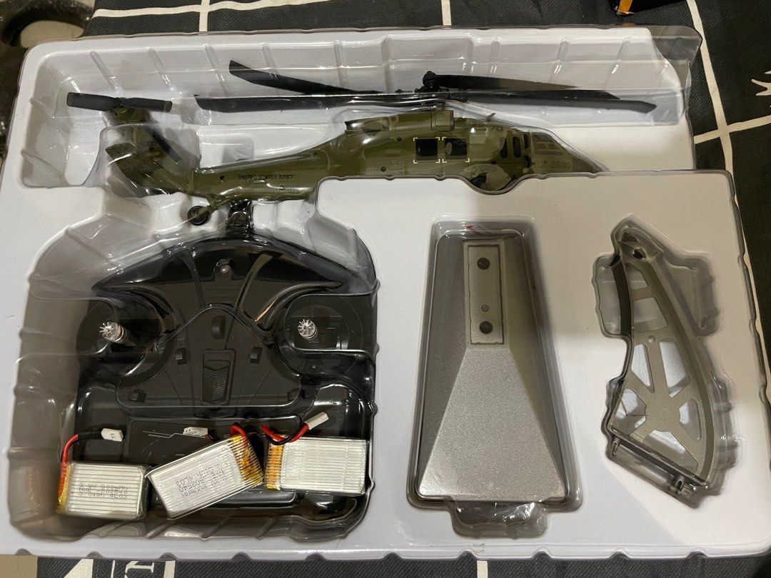 Black Hawk RC Helicopter XK K170 (Category: Remote Control Toys) located in San Fabian. Submitted by eternalfrancois (Listing ID 1373586358, Image 2). Description: XK K170 Black Hawk RC Helicopter Price: ₱3,500 Inclusions: 3 Batteries, Helicopter, Controller, Landing Pad, Display holder, Manual & Spare parts Can send a test flight through PM Non negotiable No return policy Payment method: GCash, Maya, Paypal Shipping: LBC or J&T Location: San Fab