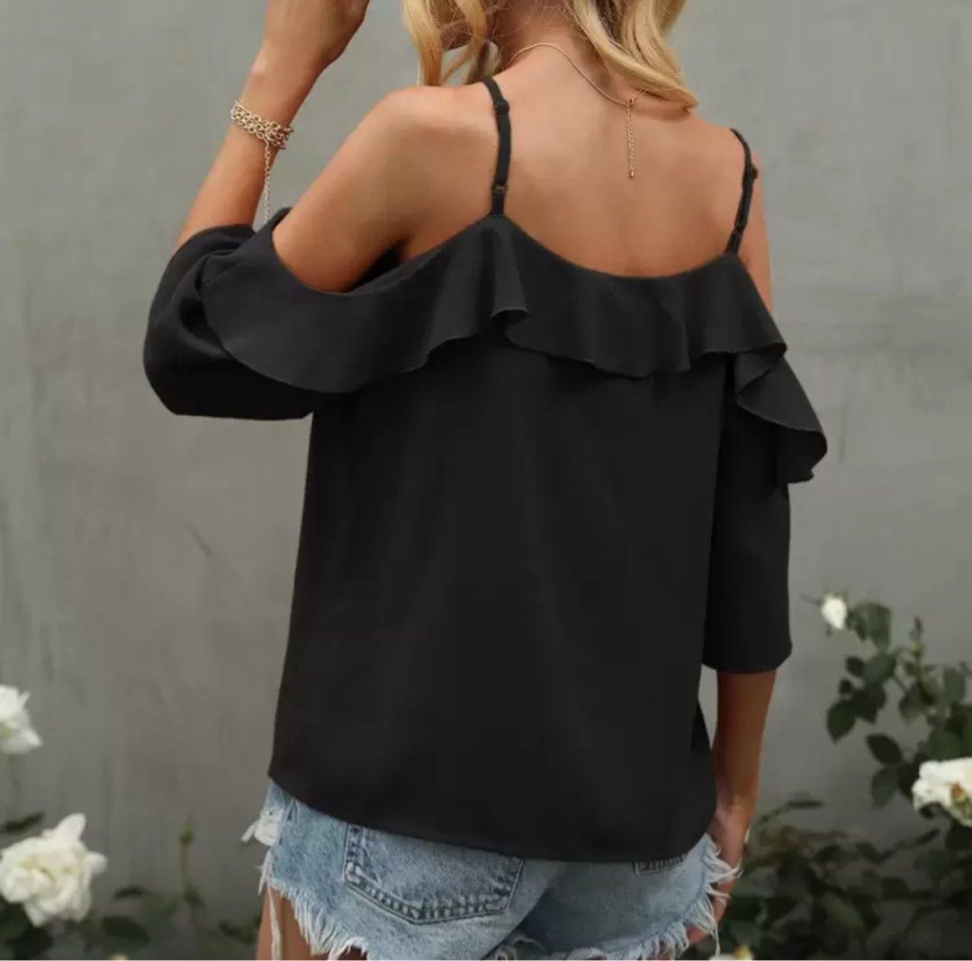 Black Spaghetti Strap Open Shoulder Blouse (Category: Blouses) located in Cavite. Submitted by adiore (Listing ID 1373718791, Image 2). Description: bnew never used.