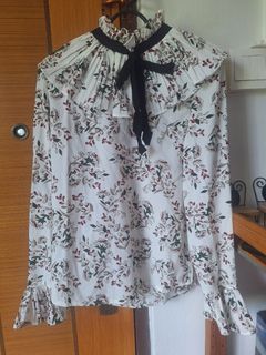 (Category: ) located in . Submitted by chic_runway (Listing ID 1373605061, Image 1). Description: .