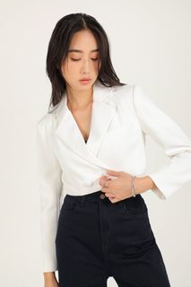 (Category: ) located in . Submitted by yourfashionspace (Listing ID 1373714754, Image 1). Description: .