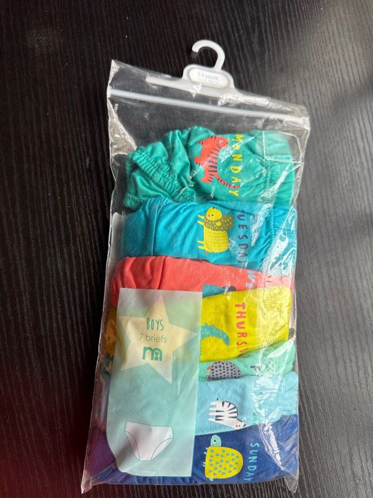 Boy briefs mothercare 2-3 y (Category: Babies & Kids Fashion) located in Singapore. Submitted by cheerupbuttercup (Listing ID 1373664813, Image 1). Description: BN, not washed/worn.