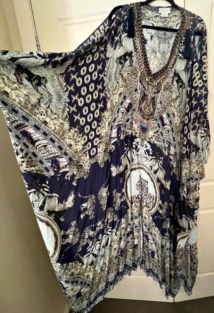 Camilla A Little Past Twilight split sleeve and front kaftan. EUC (Category: Women's Clothes) located in Gold Coast. Submitted by camillacloset (Listing ID 1373689561, Image 3). Description: In excellent condition. 100% silk.