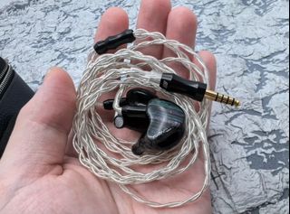 (Category: ) located in . Submitted by easonmusic7 (Listing ID 1373584903, Image 1). Description: .