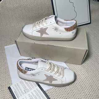 (Category: ) located in . Submitted by shoes_locker (Listing ID 1373686859, Image 1). Description: .