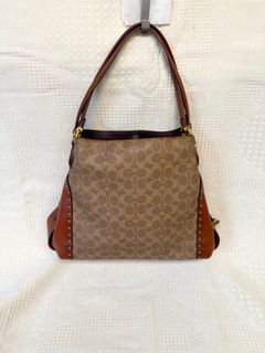 由 zoebag (刊登 ID 1367853035，圖片 1) 提交，位於 的 (類別：)，說明：。